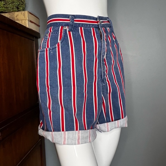 Vintage 90s Liz Claiborne : striped soft denim shorts - Picture 2 of 15
